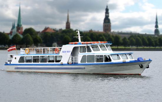 Unforgettable trips on the rivers Daugava, Bullupe and Lielupe from Riga to Jurmala (Majori) and back.